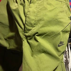 Nike Men's Sportswear Tech Essentials Commuter Pants